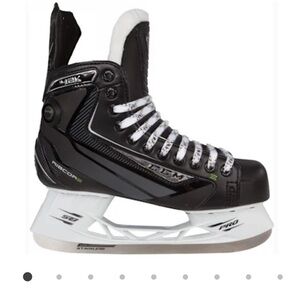 CCM Ribcor 42K Pump Ice JR Youth Hockey Skates Skate Size US 4 Shoe 5.5 Black
